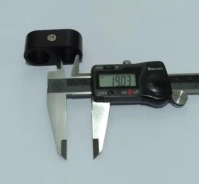 Abraçadeiras Billet Black 19mm - Imagem 3
