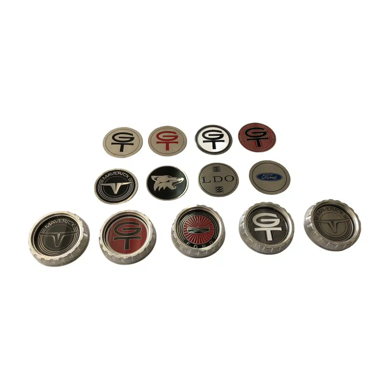 Emblema Billet Grade Ford Maverick GT Black Chrome - Imagem 3