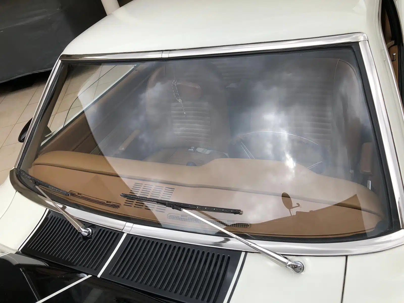 Borracha Parabrisa Vidro Dianteiro Ford Maverick - Imagem 3