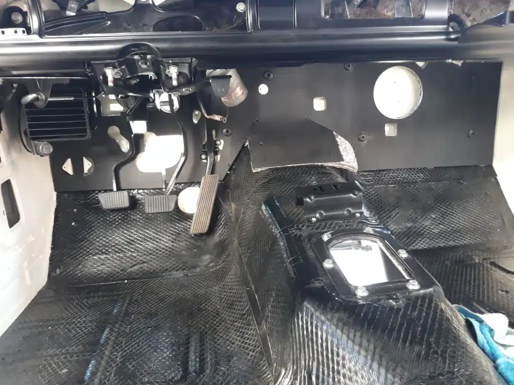 Forro Isolador Borracha Fixador Parede Corta Fogo Ford Maverick - Imagem 5