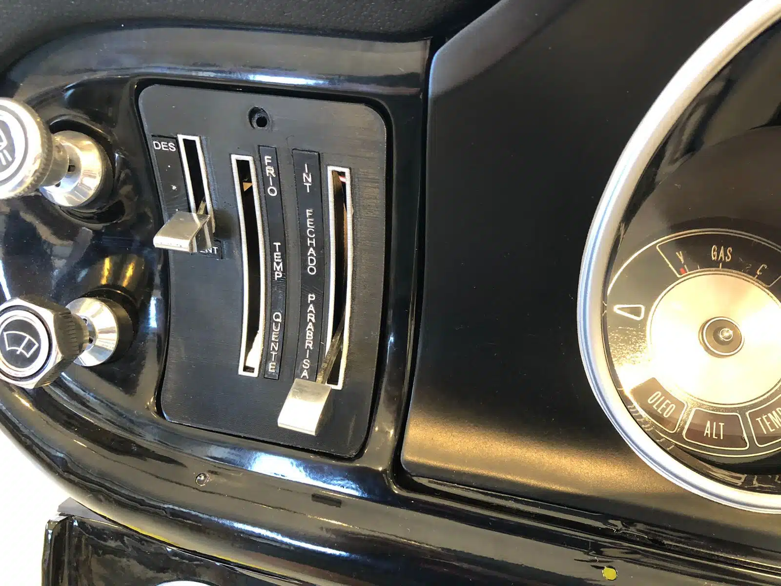 Acabamento Moldura Botão Comando Controle Ar Ventilação Ford Maverick - Imagem 2