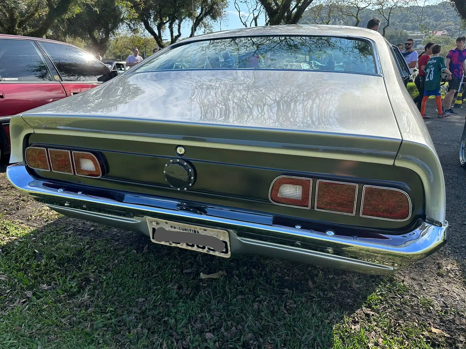 Tampa de Combustível Fibra de Carbono Ford Maverick & Mustang - Imagem 6