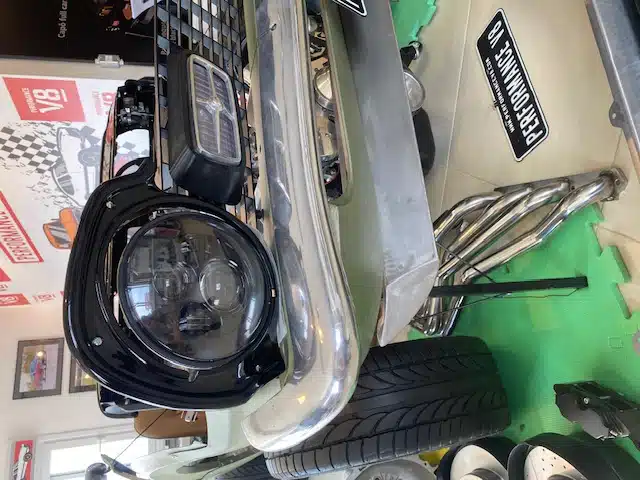 Aro de Farol Dianteiro Black Ford Maverick - Imagem 3