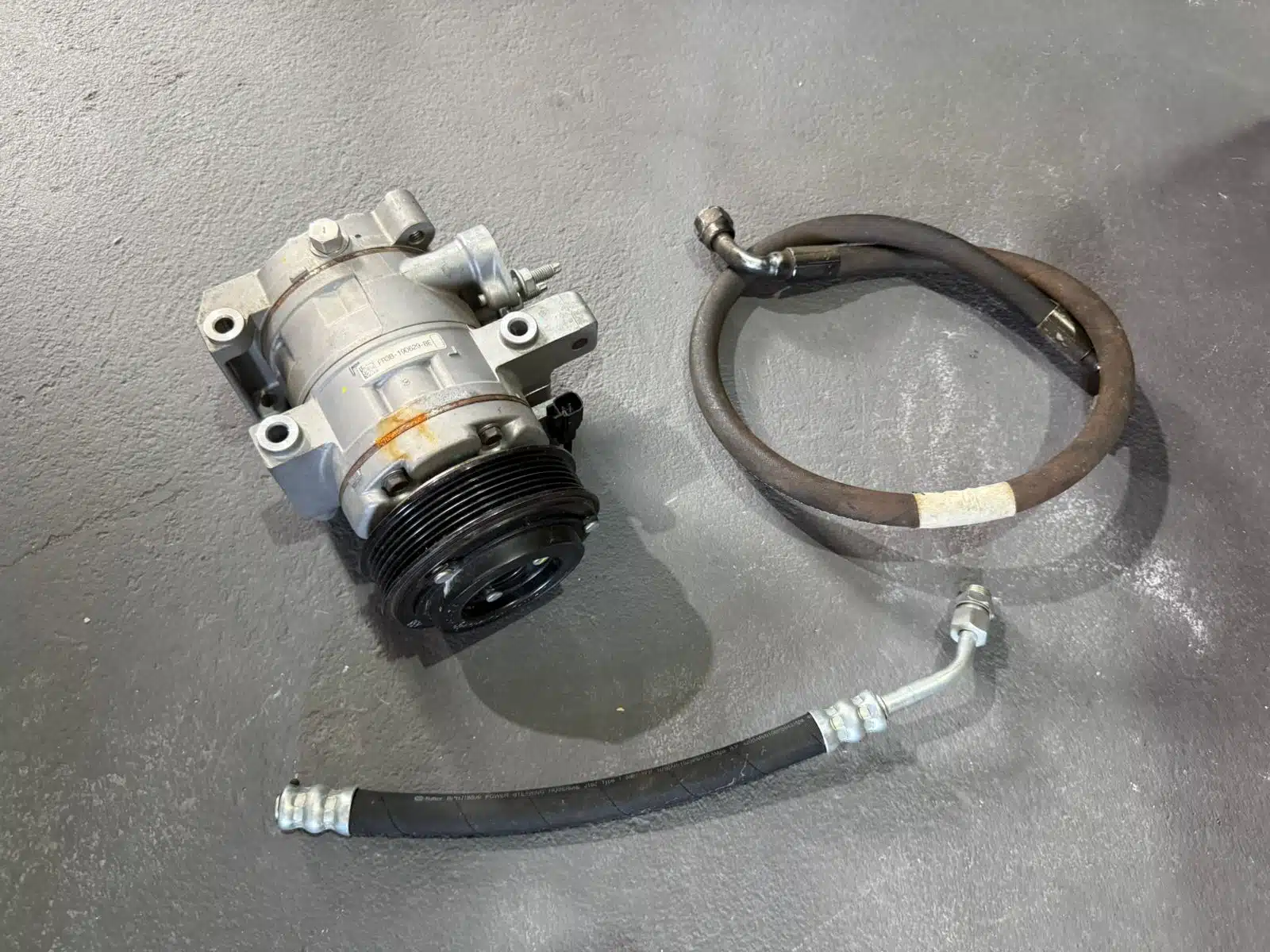 Compressor de Ar Condicionado Ford Mustang 2015 à 2024